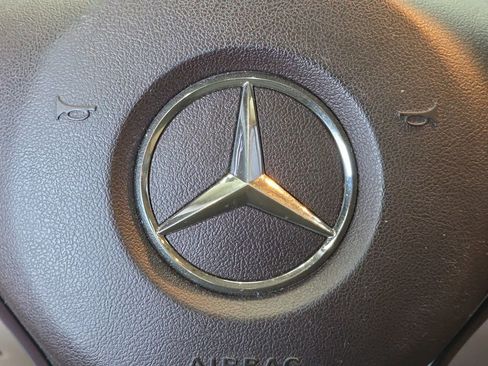 Used 2017 Mercedes-Benz GLE 400 4MATIC image 21