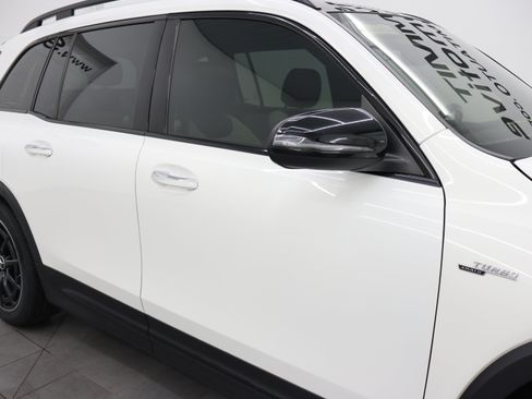 Used 2022 Mercedes-Benz GLB 35 AMG 4MATIC image 26