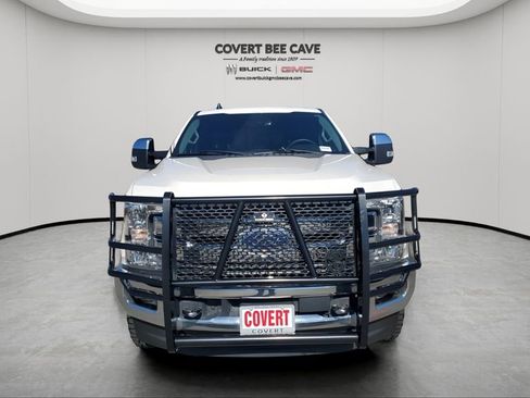 Used 2019 Ford F250 Lariat w/ Lariat Ultimate Package image 2