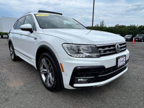 Used 2019 Volkswagen Tiguan SEL R-Line AWD/4WD image 3