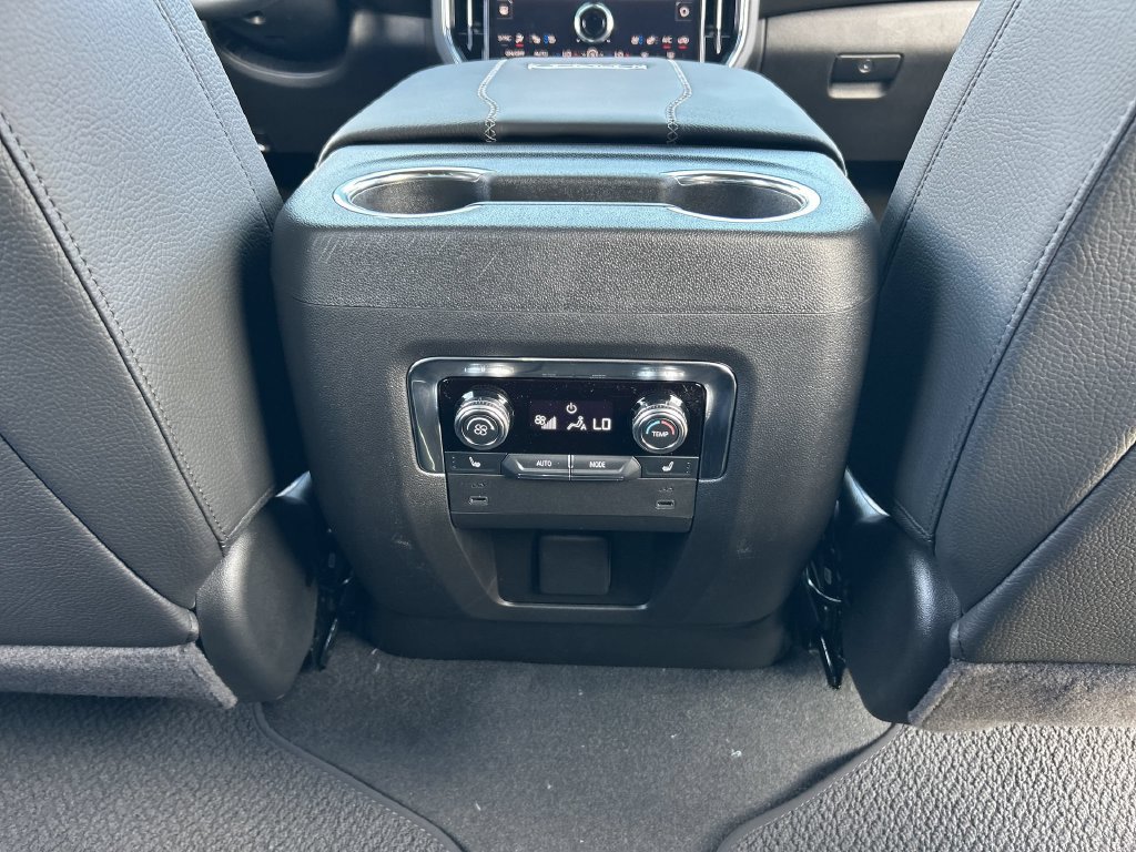 New 2026 GMC Yukon Denali AWD/4WD image 21