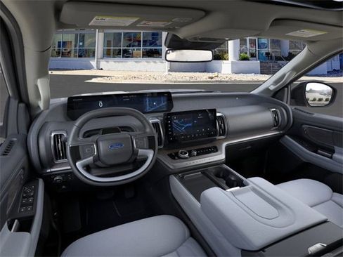 New 2025 Ford Expedition Max Platinum w/ Platinum Ultimate Package image 9