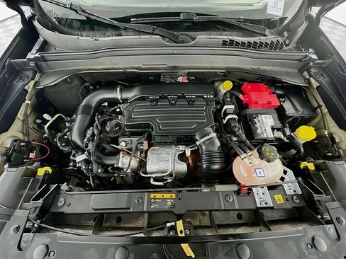 Used 2020 Jeep Renegade Trailhawk w/ Premium Leather Group image 37