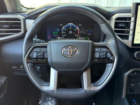 Used 2024 Toyota Sequoia Limited AWD/4WD image 20