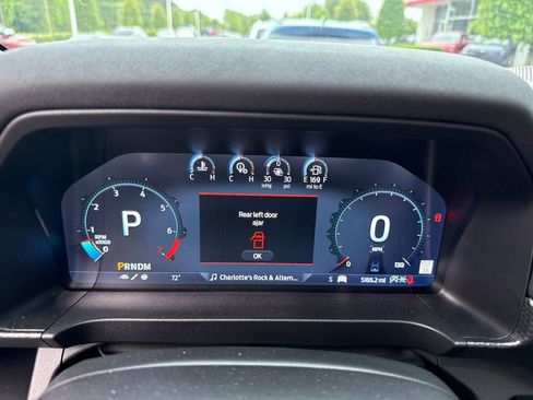 Used 2025 Ford Ranger Raptor AWD/4WD image 14