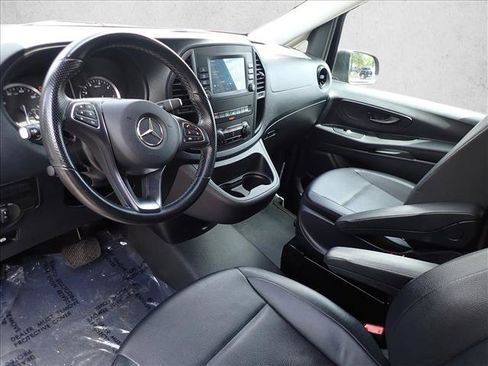 Used 2023 Mercedes-Benz Metris Passenger image 10