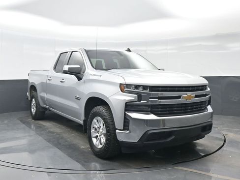 Used 2019 Chevrolet Silverado 1500 LT w/ Texas Edition image 9