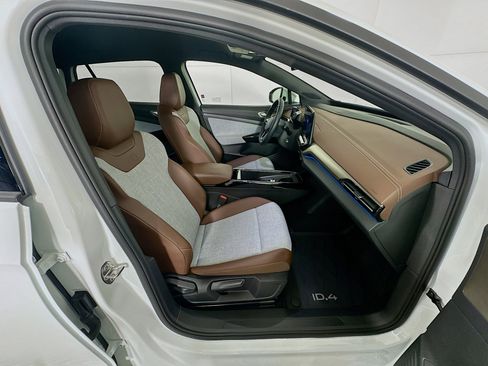 Used 2023 Volkswagen ID.4 2WD image 31
