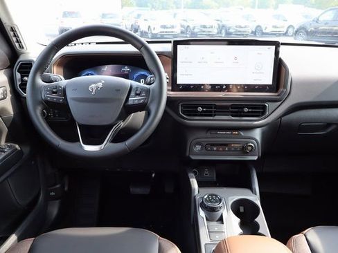 New 2025 Ford Bronco Sport Outer Banks image 6