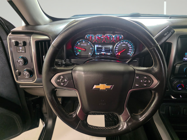 Used 2018 Chevrolet Silverado 1500 LT w/ Redline Edition AWD/4WD image 18