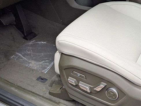 New 2025 Hyundai Santa Fe Calligraphy image 4