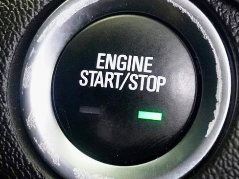 Used 2021 Chevrolet Equinox LT w/ LPO, Floor Liner Package image 28