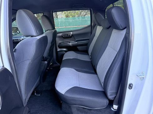 Used 2021 Toyota Tacoma TRD Off-Road w/ Technology Package image 22