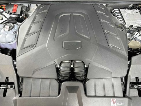 New 2026 Porsche Cayenne S AWD/4WD image 31