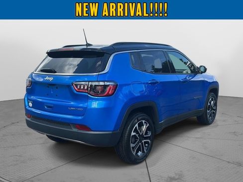Used 2023 Jeep Compass Limited AWD/4WD image 6