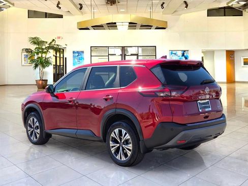 Used 2023 Nissan Rogue SV FWD image 7