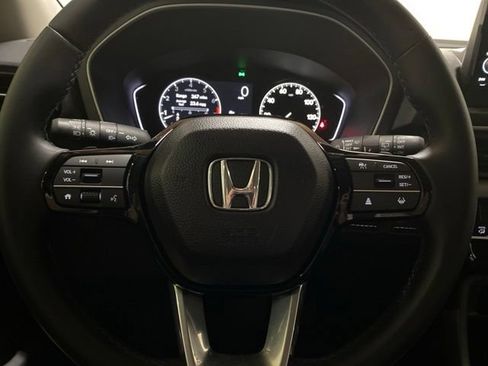 Used 2025 Honda Pilot EX-L image 39