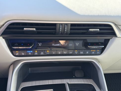 Certified 2026 MAZDA CX-90 Plug-In Hybrid w/ Premium Plus AWD/4WD image 29