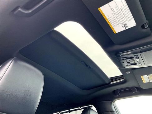 Used 2022 Toyota Highlander XSE image 23