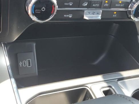 New 2025 Ford F150 XLT w/ Equipment Group 301A Standard image 31