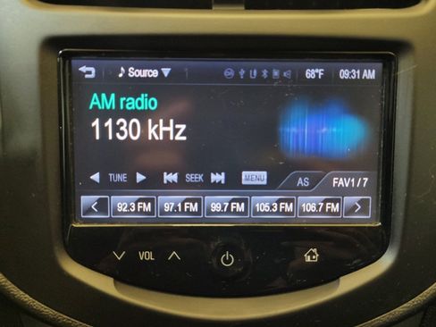 Used 2016 Chevrolet Trax LT w/ LT Sun and Sound Package FWD image 25