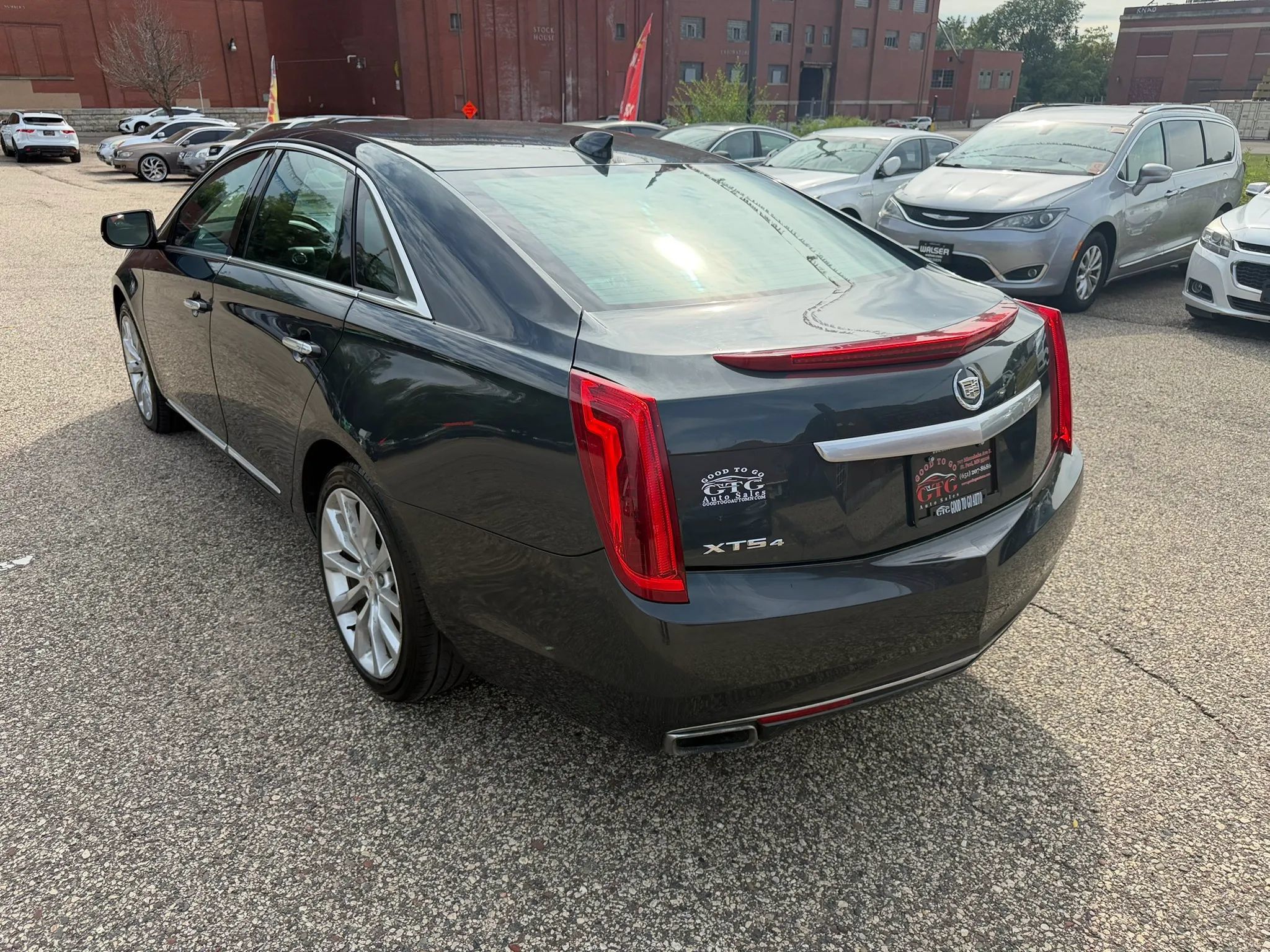Used 2015 Cadillac XTS Luxury AWD/4WD image 4