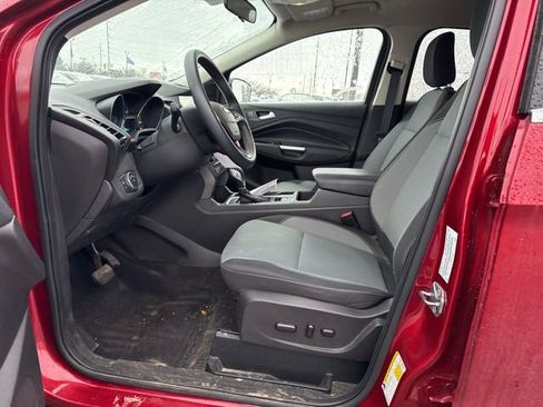 Used 2018 Ford Escape SE w/ SE Sync 3 Package image 2
