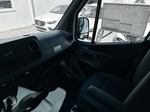 New 2026 Mercedes-Benz Sprinter 2500 image 22