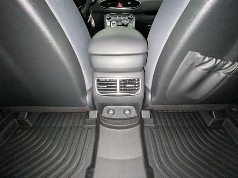 Used 2023 Hyundai Santa Fe SE FWD image 27