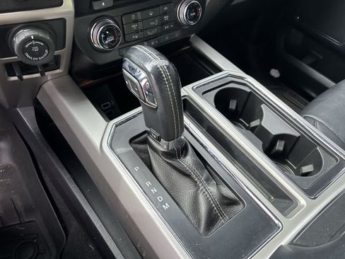 Used 2017 Ford F150 Lariat w/ Equipment Group 501A Mid AWD/4WD image 20