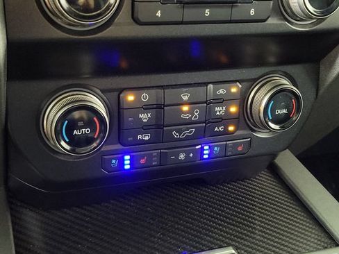 Used 2020 Ford F150 Raptor w/ Equipment Group 802A Luxury AWD/4WD image 31