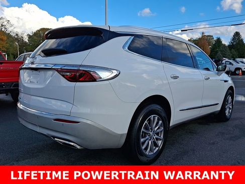 Used 2024 Buick Enclave Premium image 7