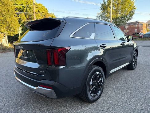 Certified 2025 Kia Sorento S AWD/4WD image 7