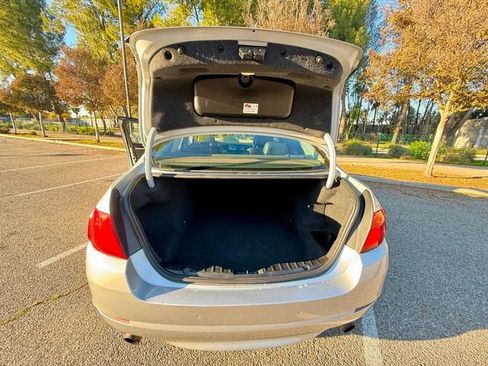 Used 2011 BMW 535i xDrive Sedan image 11