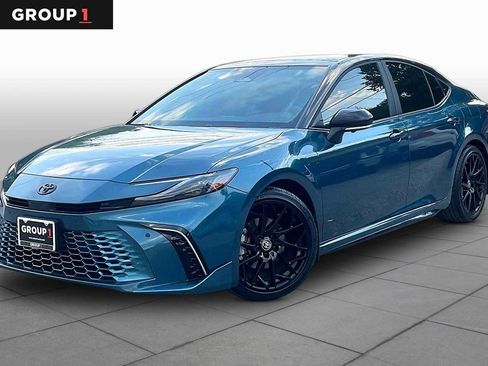 Used 2026 Toyota Camry XSE w/ Premium Plus Package FWD image 1