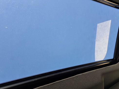 Used 2024 Nissan Armada Platinum w/ Captain's Chairs Package image 15