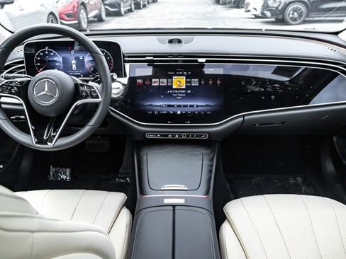 Certified 2026 Mercedes-Benz E 350 4MATIC Sedan image 19