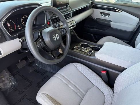 Certified 2024 Honda Pilot LX image 11