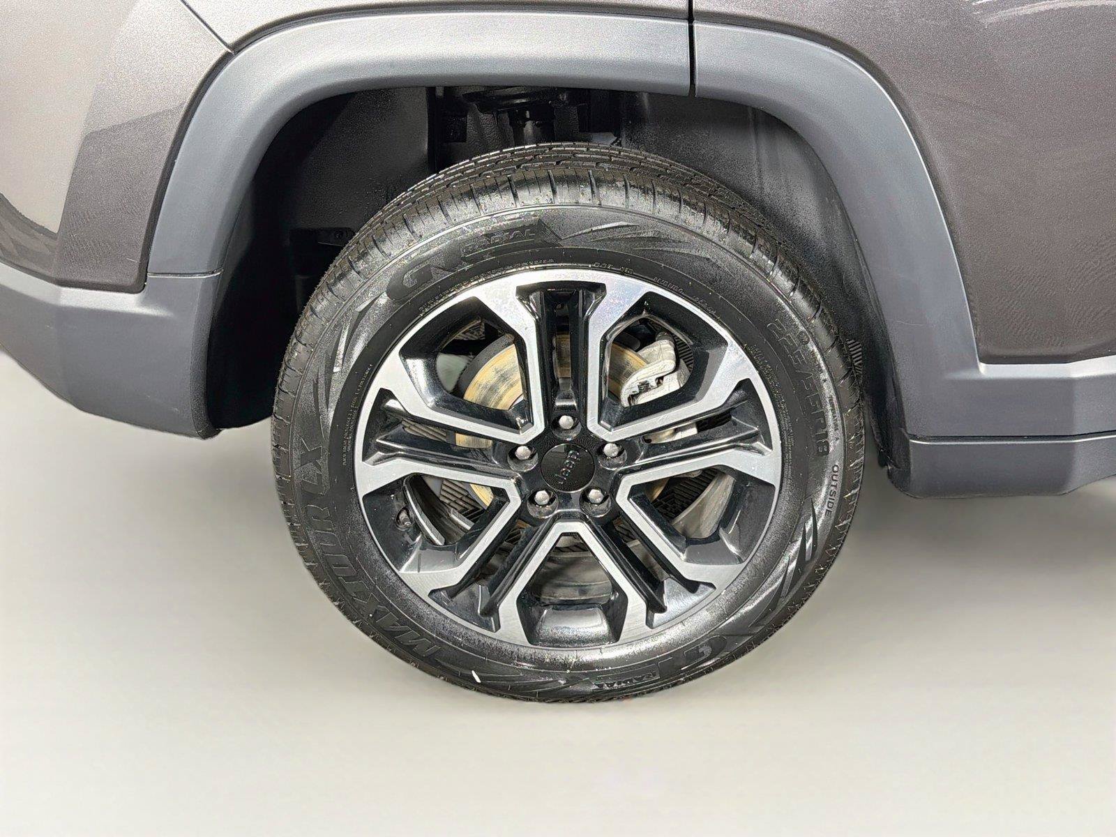 Used 2023 Jeep Compass Limited AWD/4WD image 33