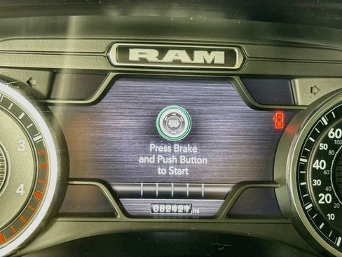 Used 2022 RAM 2500 Laramie AWD/4WD image 16