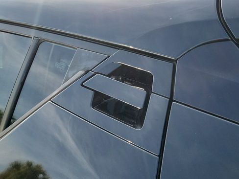 Certified 2021 Toyota C-HR XLE FWD image 8