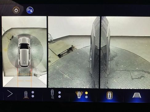 Certified 2025 Chevrolet Equinox ACTIV w/ Safety and Technology Package image 23