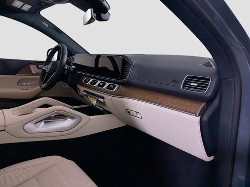 New 2026 Mercedes-Benz GLE 450 4MATIC Coupe image 32
