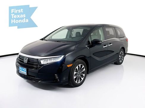 Used 2024 Honda Odyssey EX-L image 3