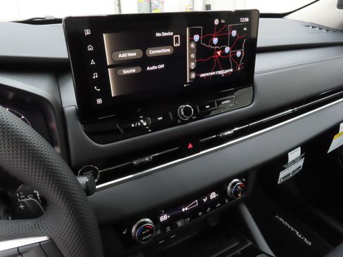 New 2026 Mitsubishi Outlander SE FWD image 16