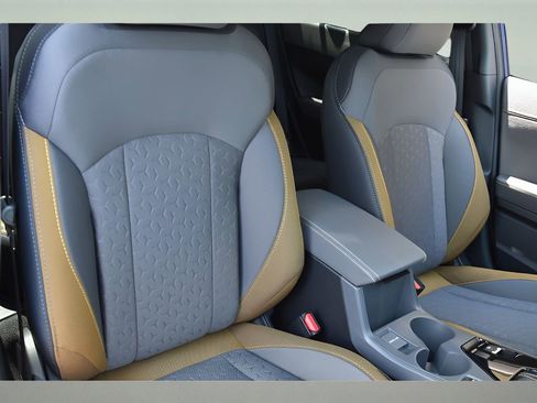 Used 2025 Subaru Crosstrek 2.5i Sport w/ Popular Package #4A image 29