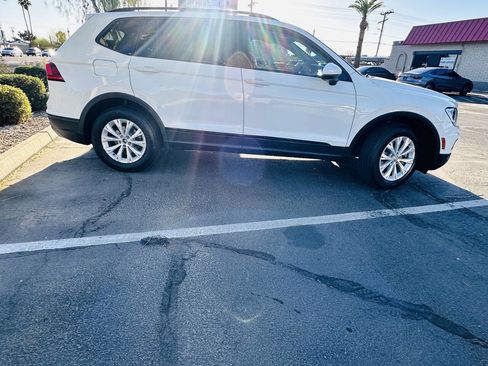 Used 2019 Volkswagen Tiguan S image 8