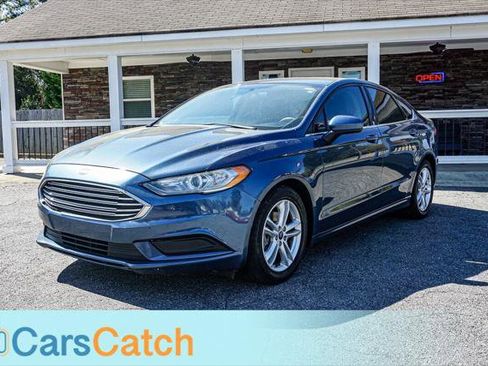 Used 2018 Ford Fusion SE w/ Fusion SE Technology Package image 12
