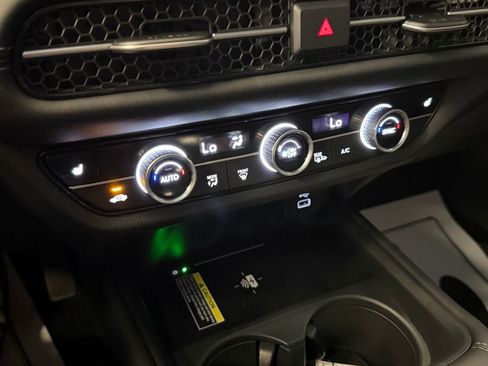 Used 2025 Honda HR-V EX-L image 15
