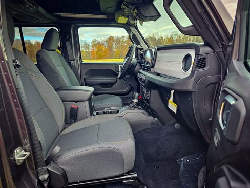 New 2025 Jeep Wrangler Sport S image 35